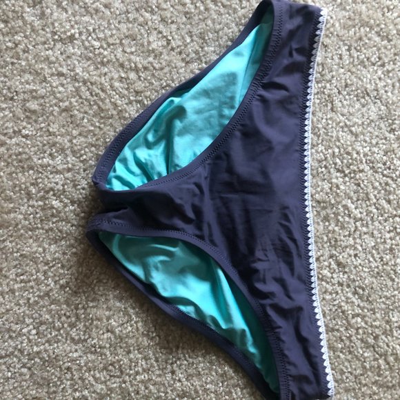 Bikini Set - Picture 3 of 4